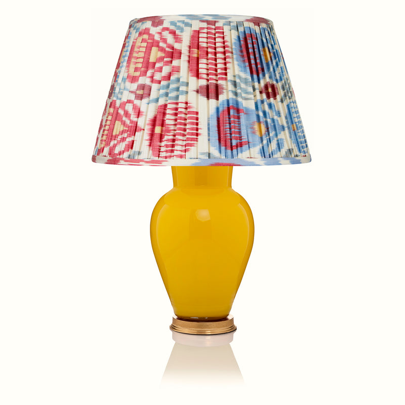 SUNNY SIDE UP IN LARGE CLIENT SHOT