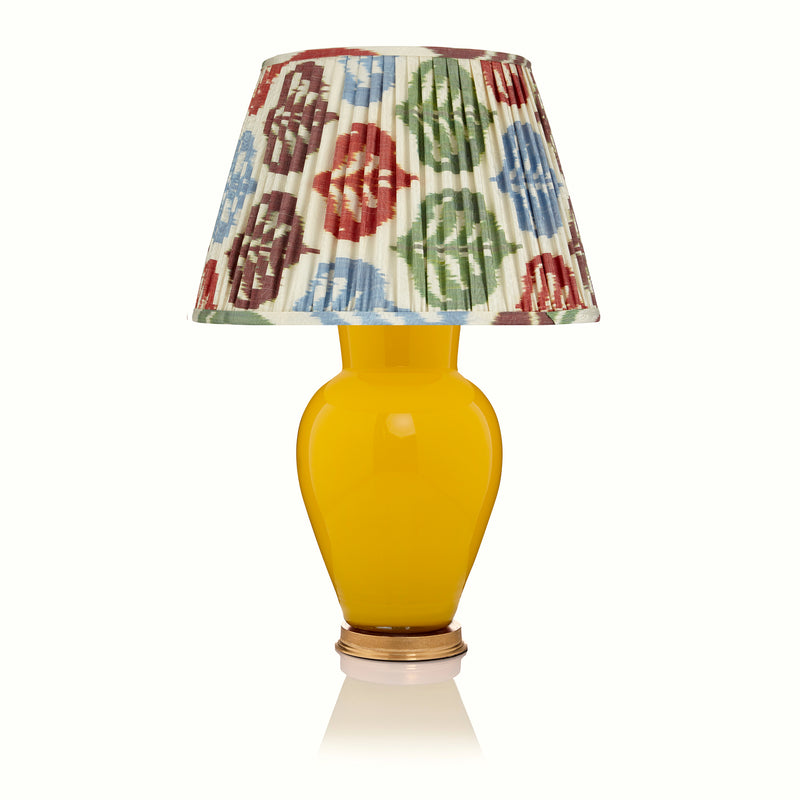 SUNNY SIDE UP IN LARGE CLIENT SHOT