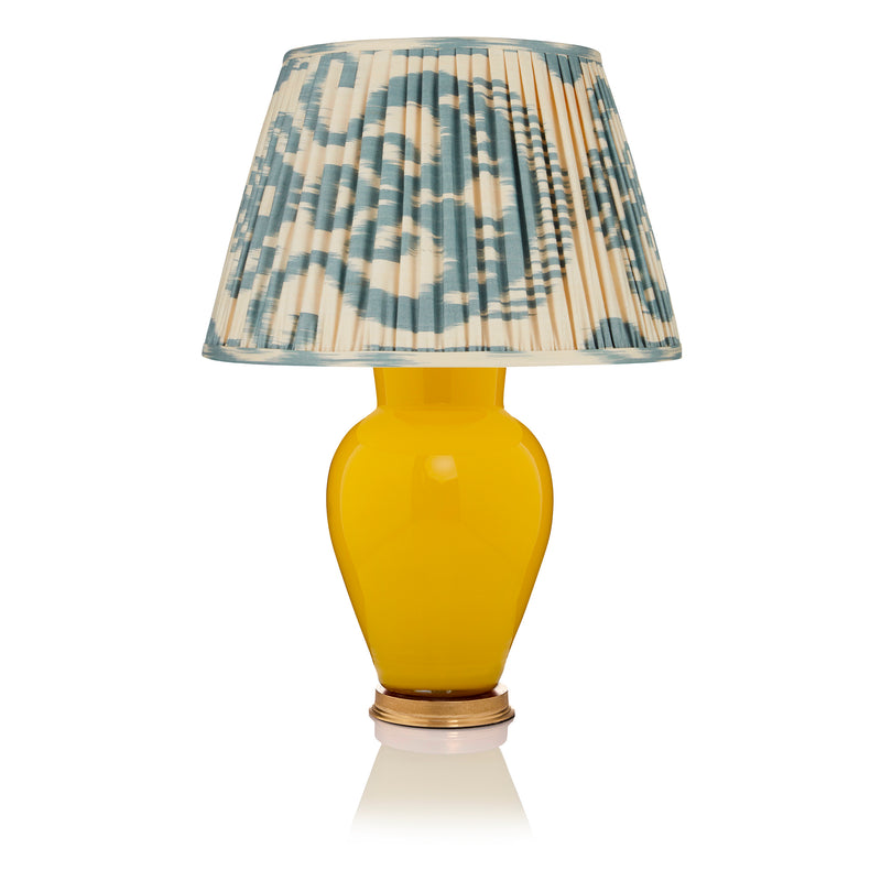 SUNNY SIDE UP IN LARGE CLIENT SHOT